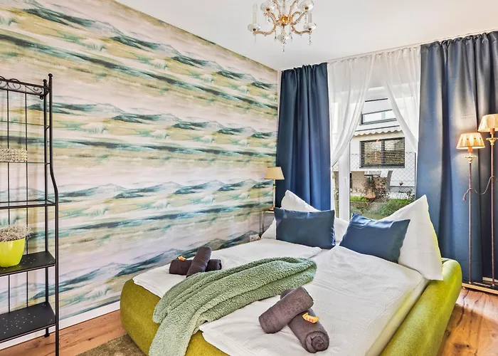 - Whirlpool Garden - Free Parking - Wifi Διαμέρισμα *