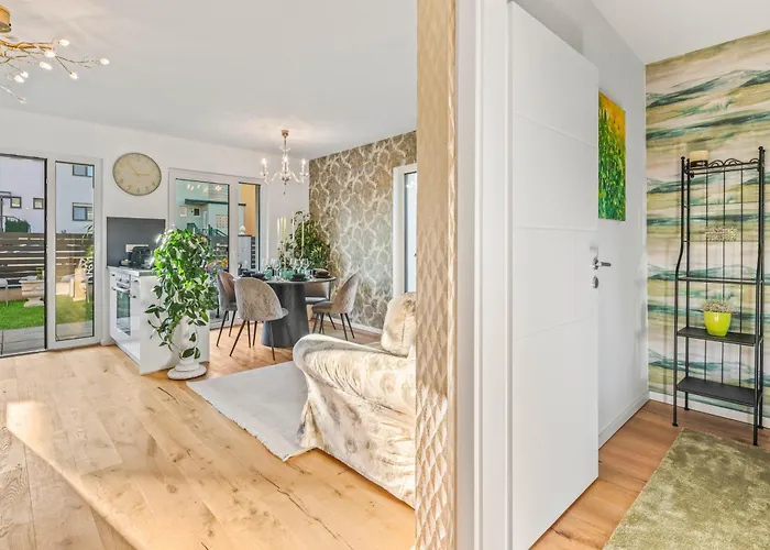 - Whirlpool Garden - Free Parking - Wifi *