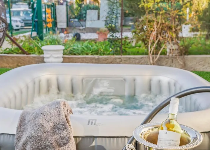 - Whirlpool Garden - Free Parking - Wifi *